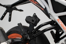 Load image into Gallery viewer, SW MOTECH BLAZE H saddlebag set KTM 390 Duke KTM IS Duke (17-20)